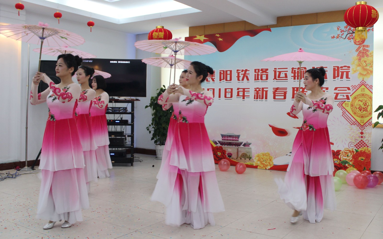 10古典舞《青花瓷》.JPG